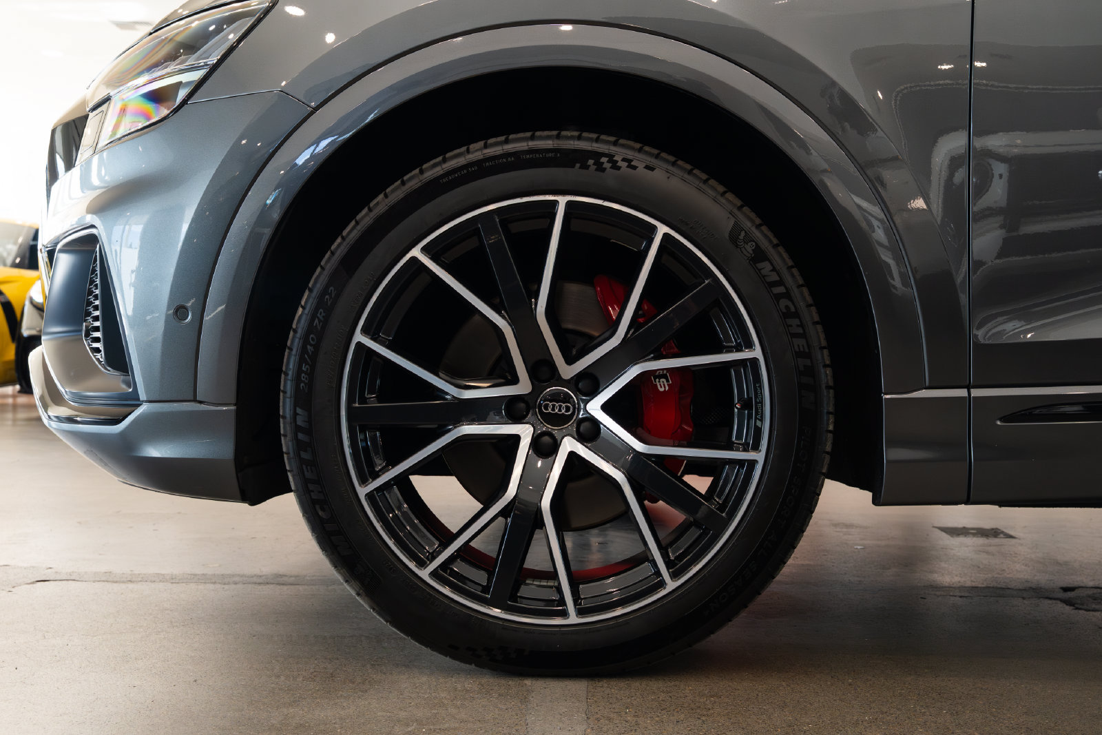 Used 2020 Audi Q8 Prestige w/ Prestige Package AWD/4WD image 7