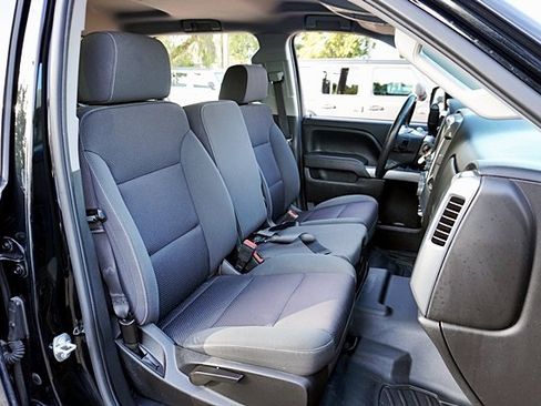 Used 2018 Chevrolet Silverado 1500 LT w/ All Star Edition image 11