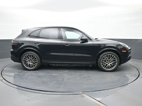 Certified 2023 Porsche Cayenne Platinum Edition AWD/4WD image 23