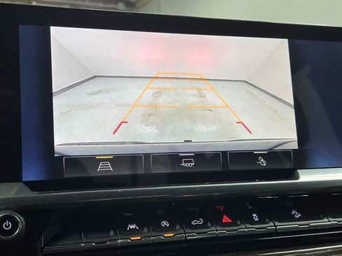 Certified 2023 Chevrolet Silverado 1500 RST w/ Convenience Package II image 15