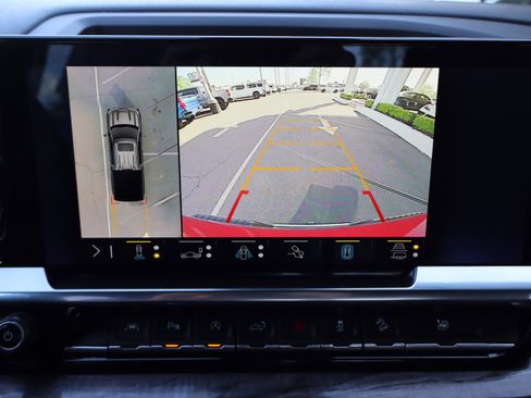 Used 2023 Chevrolet Silverado 1500 LTZ w/ Z71 Off-Road Package AWD/4WD image 28