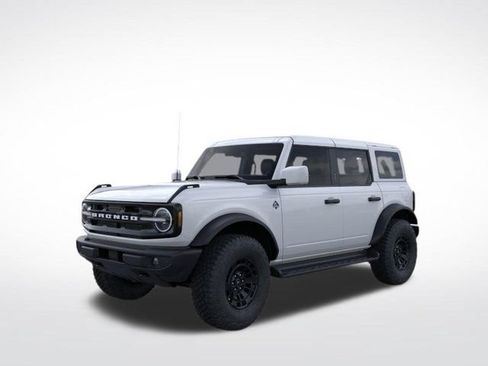 New 2026 Ford Bronco Outer Banks w/ Sasquatch Package AWD/4WD image 2