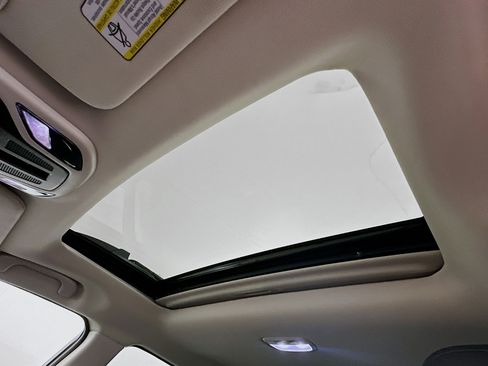 Used 2025 Subaru Outback Onyx Edition image 24