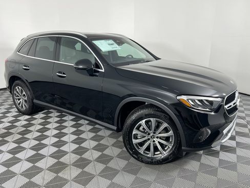 New 2026 Mercedes-Benz GLC 300 4MATIC image 2