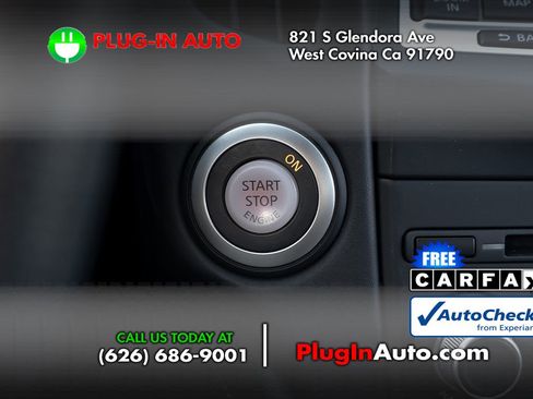 Used 2010 Nissan 370Z Touring image 17