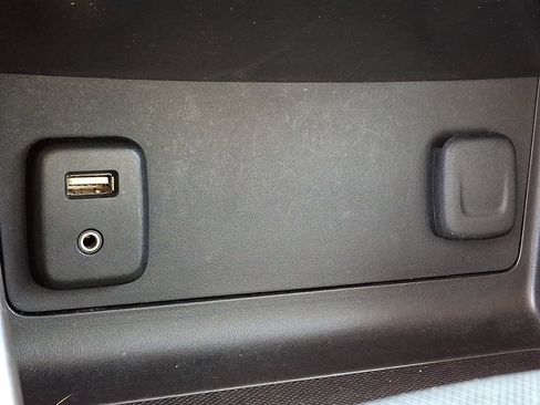 Used 2017 Chevrolet Colorado Z71 image 24