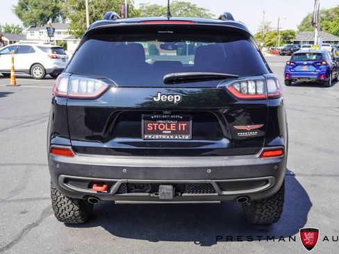 Used 2022 Jeep Cherokee Trailhawk w/ Comfort/Convenience Group AWD/4WD image 21