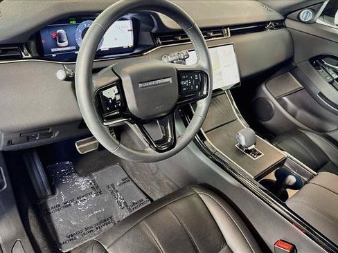 Used 2024 Land Rover Range Rover Evoque Dynamic SE AWD/4WD image 9