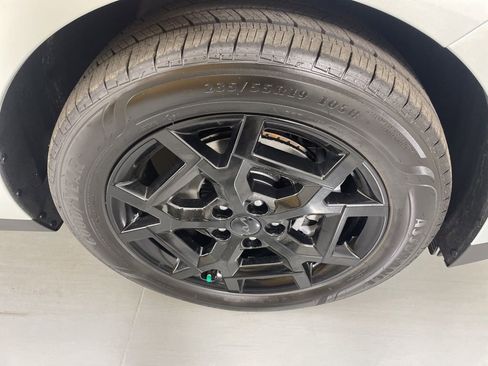 New 2026 Kia Carnival SX image 11