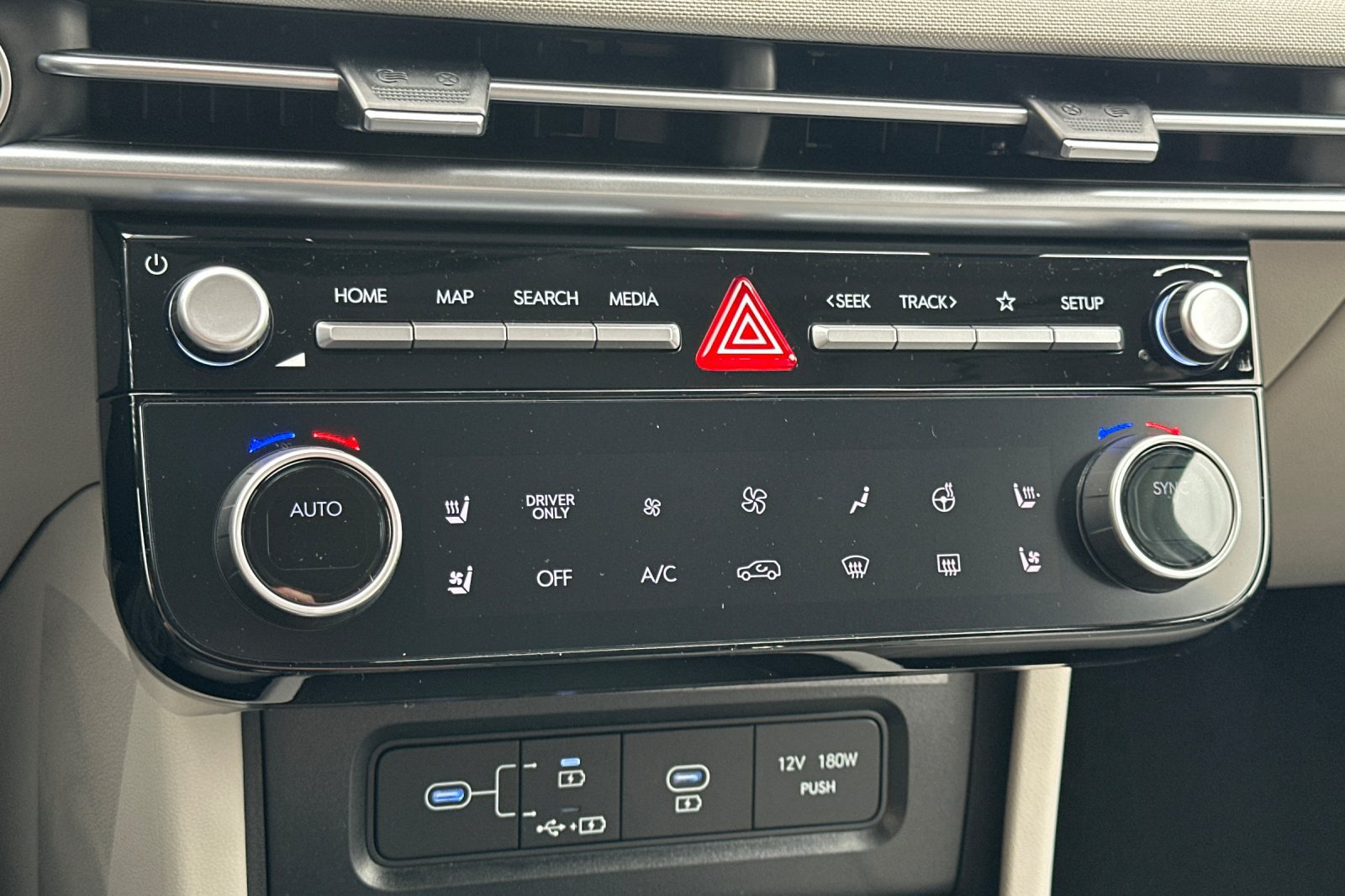 New 2026 Hyundai Tucson Limited AWD/4WD image 21