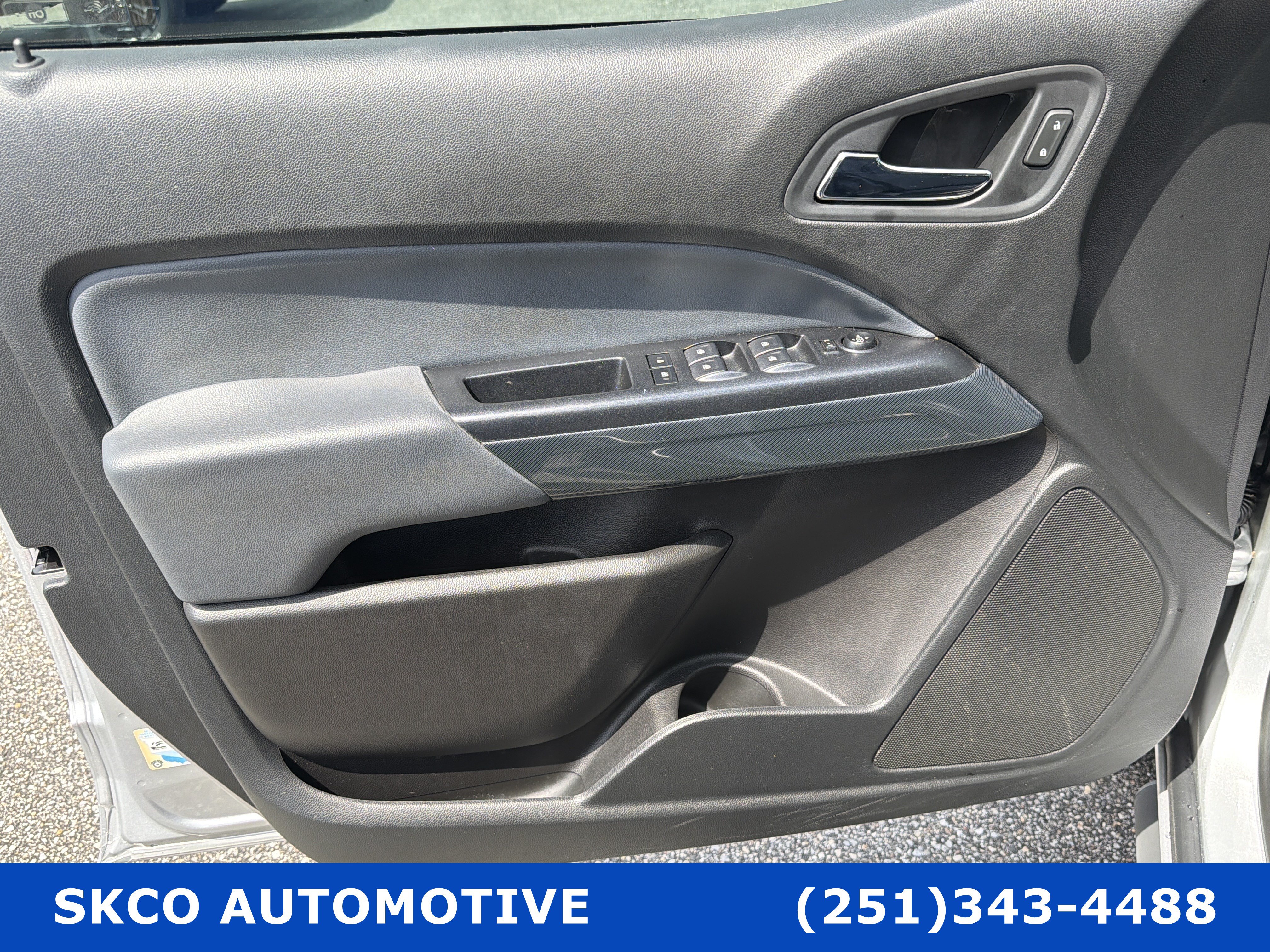 Used 2020 Chevrolet Colorado Z71 RWD image 12