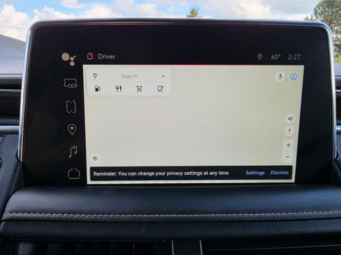 Used 2023 GMC Yukon AT4 w/ Technology Package AWD/4WD image 18