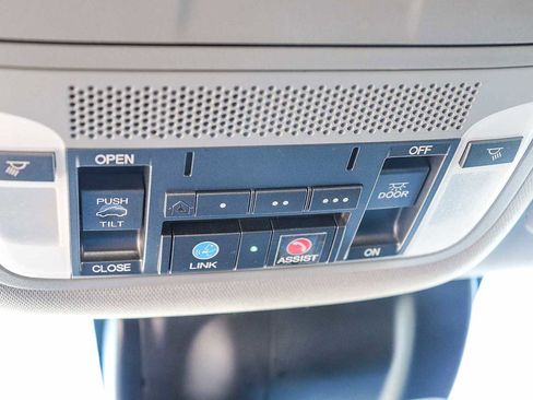 Used 2020 Acura MDX SH-AWD w/ Technology Package image 25