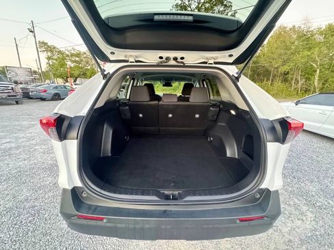 Used 2024 Toyota RAV4 LE image 10