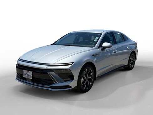 Certified 2024 Hyundai Sonata SEL FWD image 1