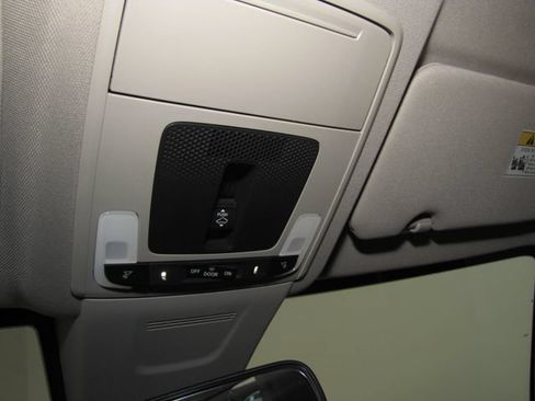 Used 2023 Honda CR-V EX image 8