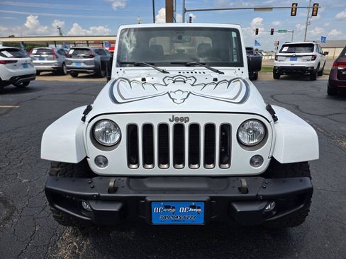 Used 2018 Jeep Wrangler Sport AWD/4WD image 4