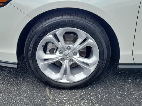 Certified 2025 Honda Accord LX image 26