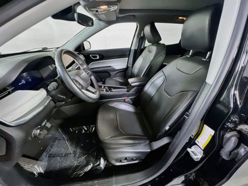 Used 2022 Jeep Compass Limited w/ Elite Group AWD/4WD image 22