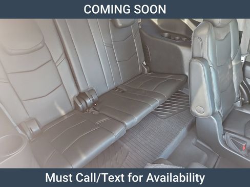 Used 2019 Cadillac Escalade Premium Luxury AWD/4WD image 12
