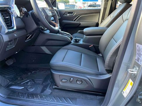 New 2026 GMC Canyon Elevation w/ Convenience Package image 21