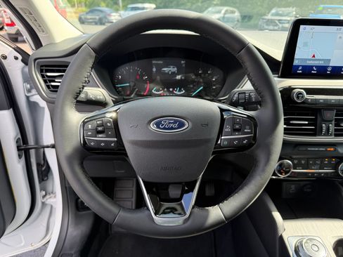 Used 2022 Ford Escape SEL AWD/4WD image 14