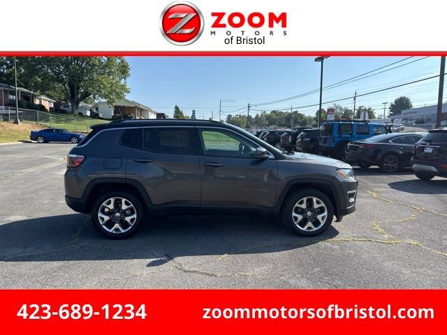 Used 2019 Jeep Compass Limited AWD/4WD image 1