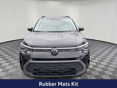 New 2025 Volkswagen Taos SE AWD/4WD image 2