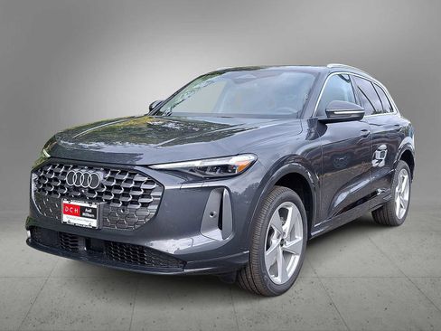 New 2025 Audi Q5 Premium Plus image 1