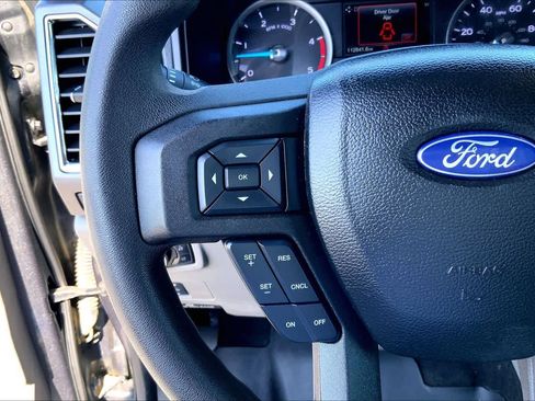 Used 2018 Ford F250 XLT w/ XLT Premium Package AWD/4WD image 20