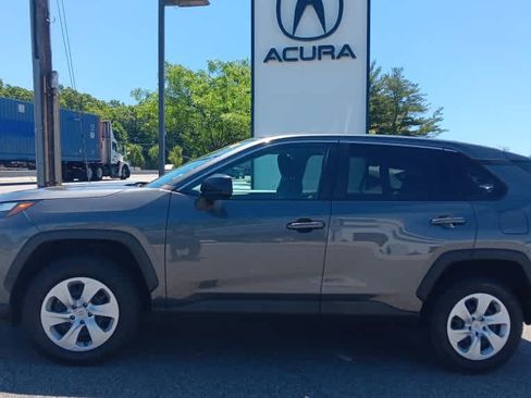 Used 2023 Toyota RAV4 LE AWD/4WD image 2