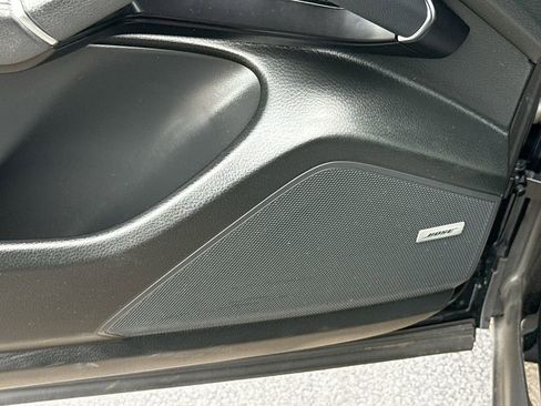 Used 2022 Porsche Cayenne Platinum Edition image 20