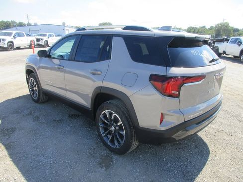 New 2027 GMC Terrain Elevation w/ Elevation Premium Package FWD image 6