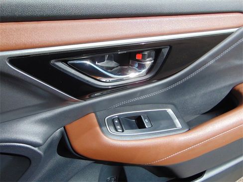 Used 2022 Subaru Outback Touring image 27