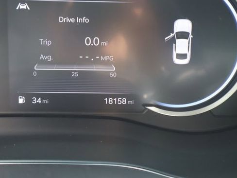 Used 2023 Genesis G70 2.0T image 42