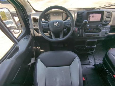 Used 2025 RAM ProMaster 2500 w/ Convenience Group FWD image 16