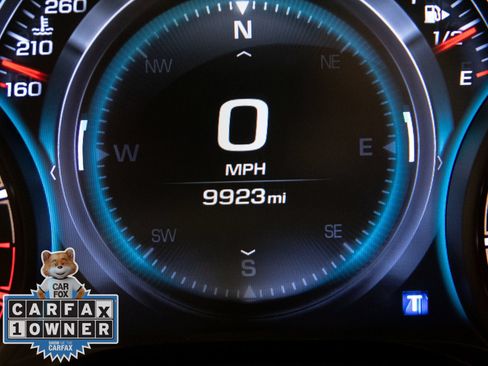 Used 2018 Chevrolet Camaro SS RWD image 21