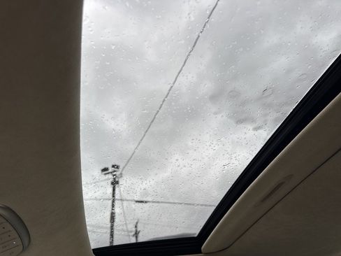 Used 2017 Genesis G90 3.3T Premium image 38