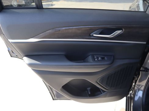 New 2026 Jeep Grand Cherokee Altitude AWD/4WD image 18