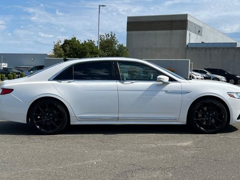 Used 2018 Lincoln Continental Reserve w/ Continental Climate Package AWD/4WD image 6