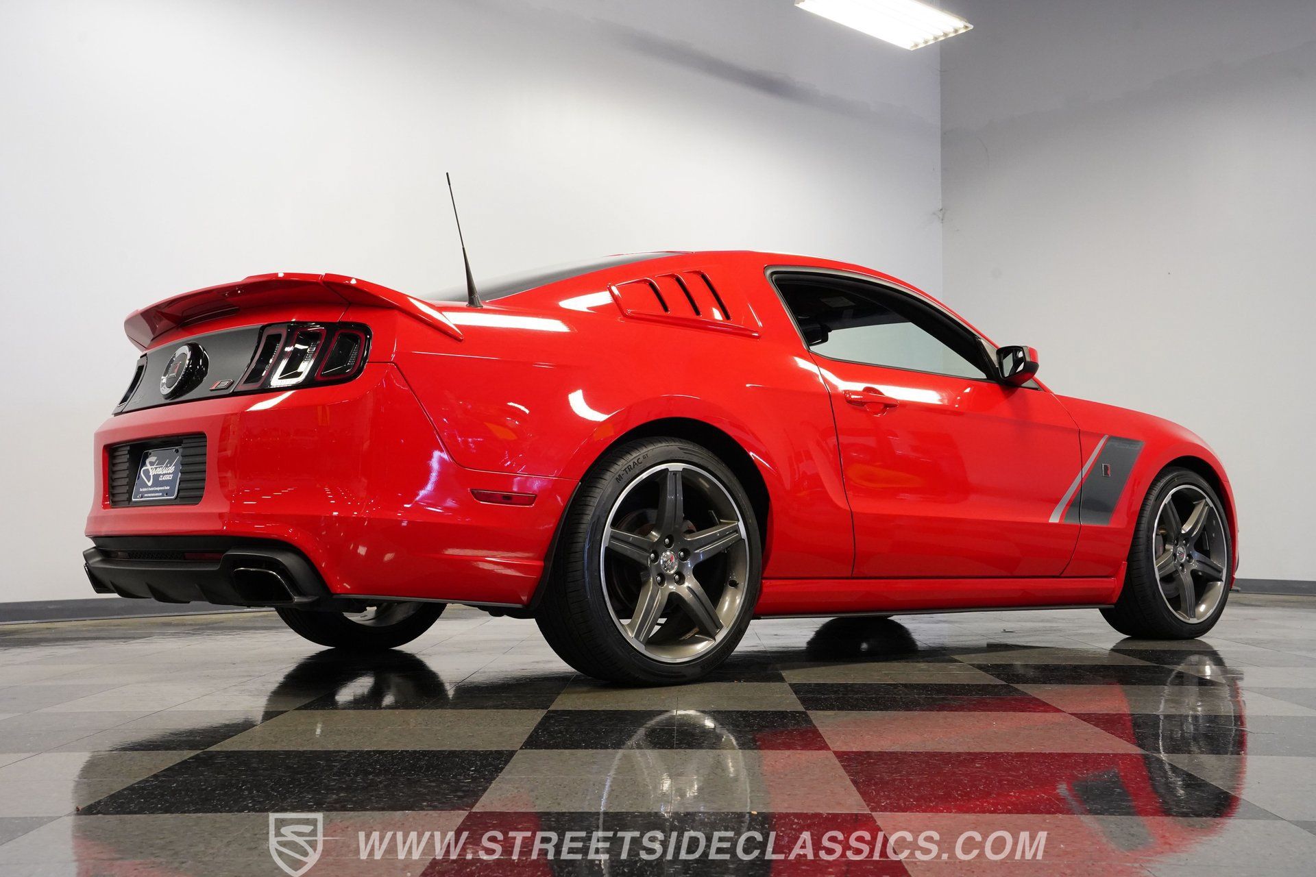 Used 2014 Ford Mustang GT Premium w/ GT Track Package RWD image 28