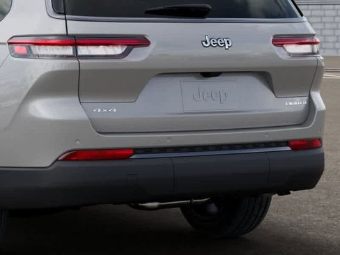 New 2026 Jeep Grand Cherokee L Limited image 13