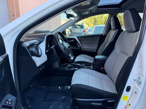 Used 2016 Toyota RAV4 XLE image 9