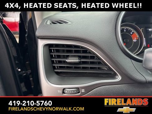 Used 2020 Jeep Cherokee Latitude Plus w/ Cold Weather Group image 12