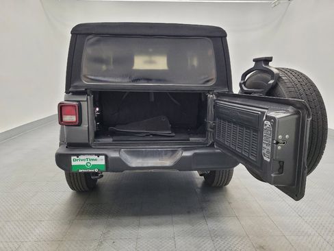 Used 2018 Jeep Wrangler Sport image 29
