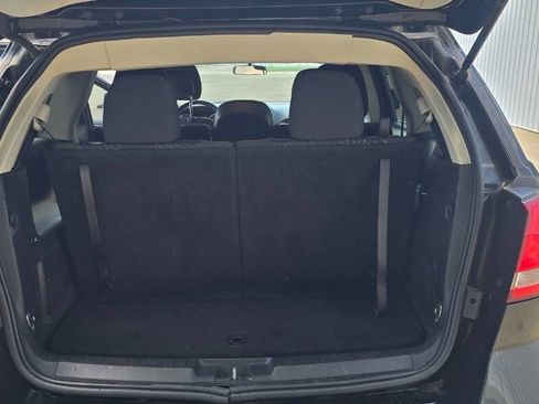 Used 2017 Dodge Journey SXT image 12