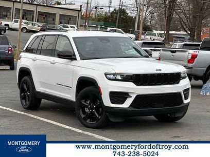 Used 2023 Jeep Grand Cherokee Altitude