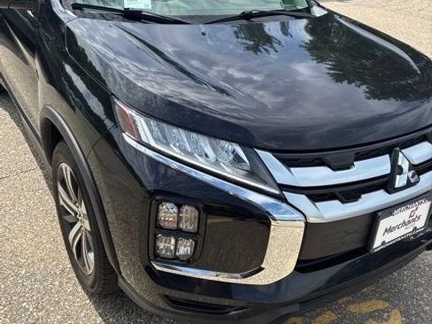 Used 2021 Mitsubishi Outlander Sport ES AWD/4WD image 3
