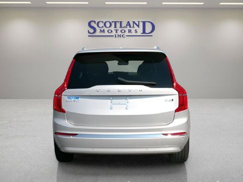 Used 2025 Volvo XC90 B5 Core AWD/4WD image 7