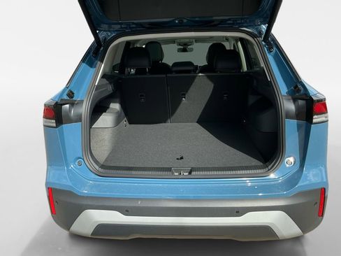 New 2025 Volkswagen Tiguan SE image 16